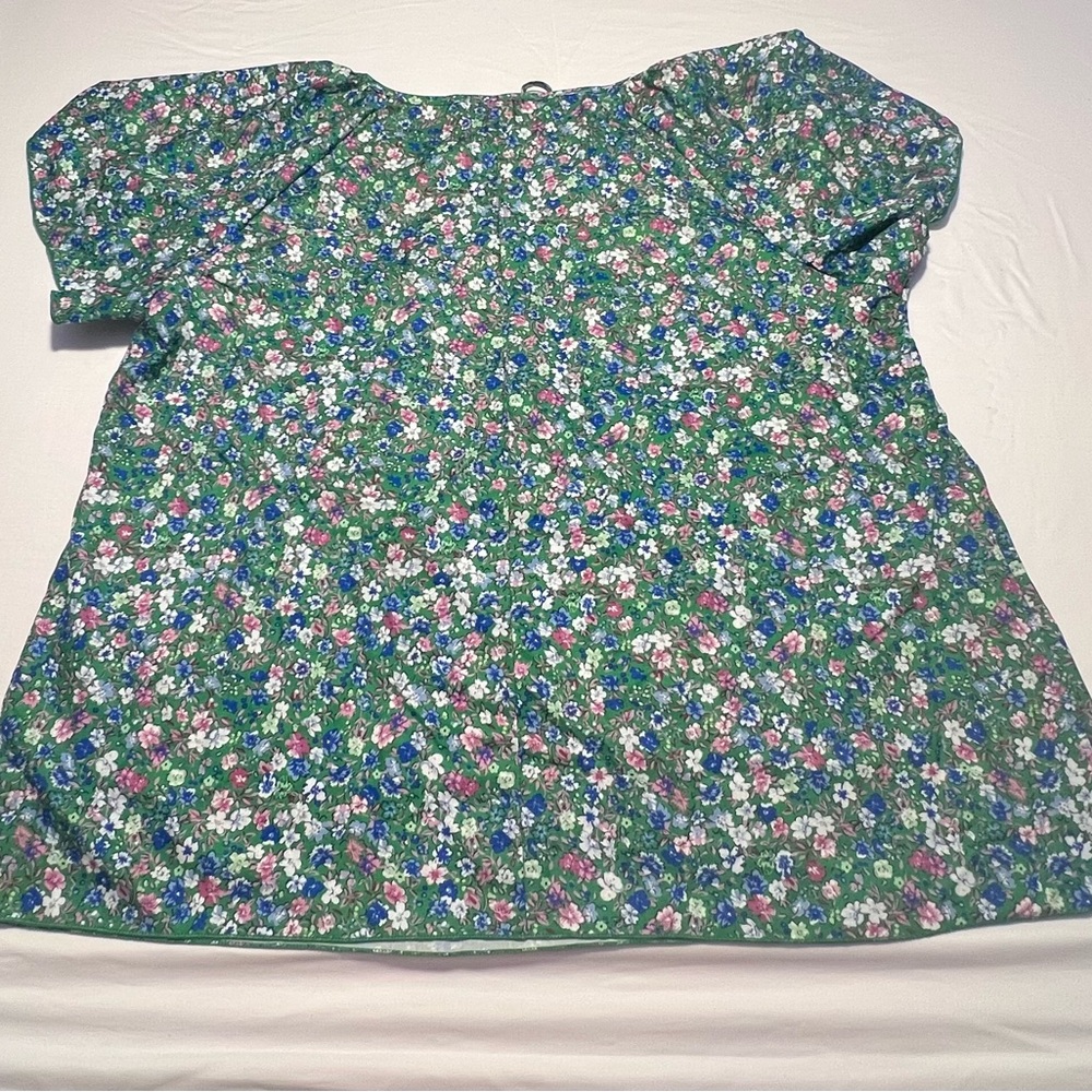 SHEIN Green Floral Blouse